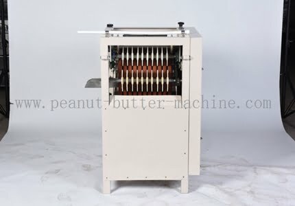 Wet peanut peeling machine4